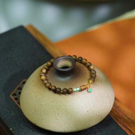 High Oil Hainan Yingge Green Agarwood Bead Bracelet